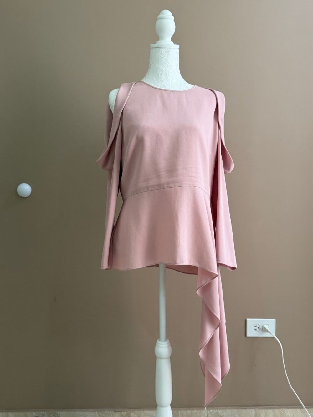 BCBGMAXAZRIA pink blouse Size L